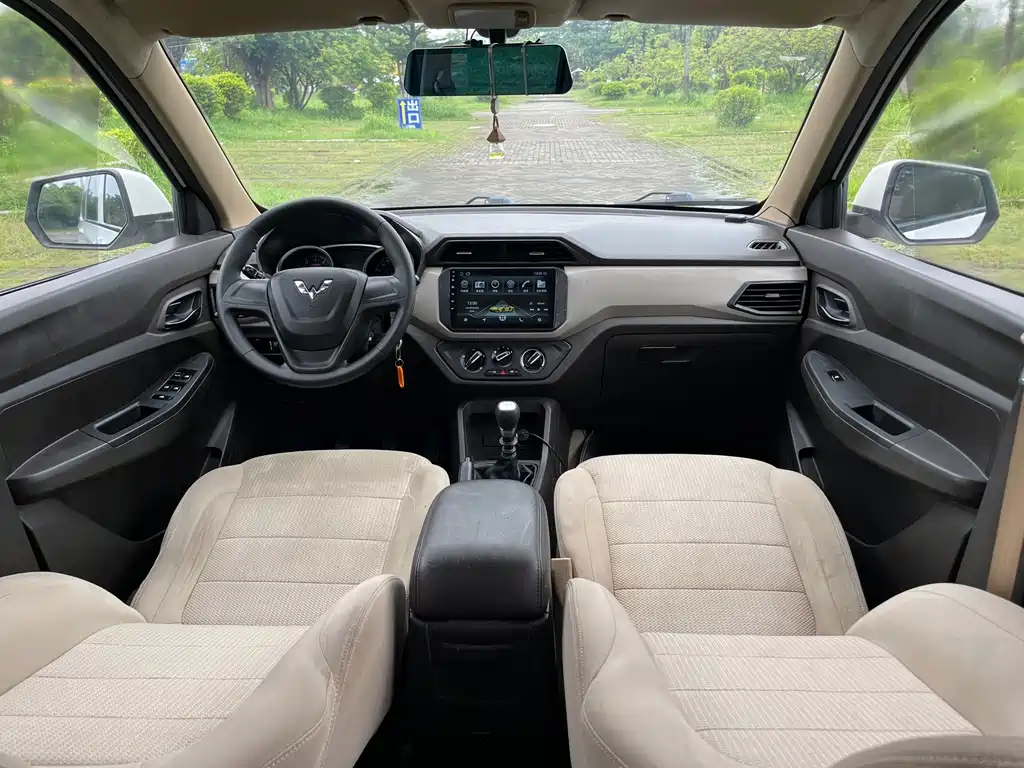 Wuling Hongguang — миниатюра 19