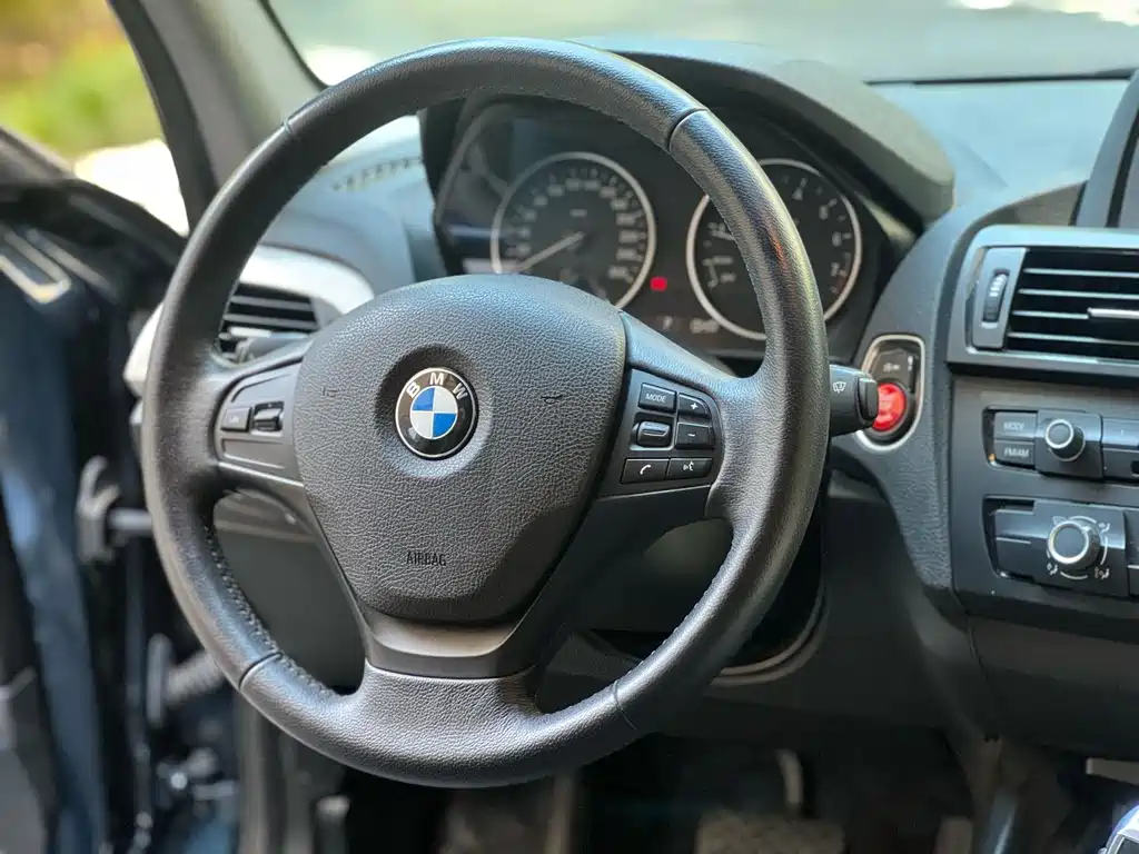 BMW 1 Series (Import) — миниатюра 5