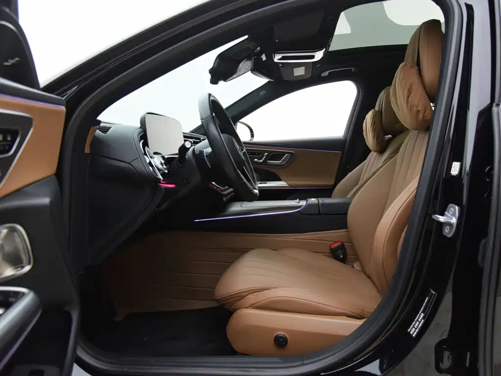 Mercedes-Benz E-Class — миниатюра 10