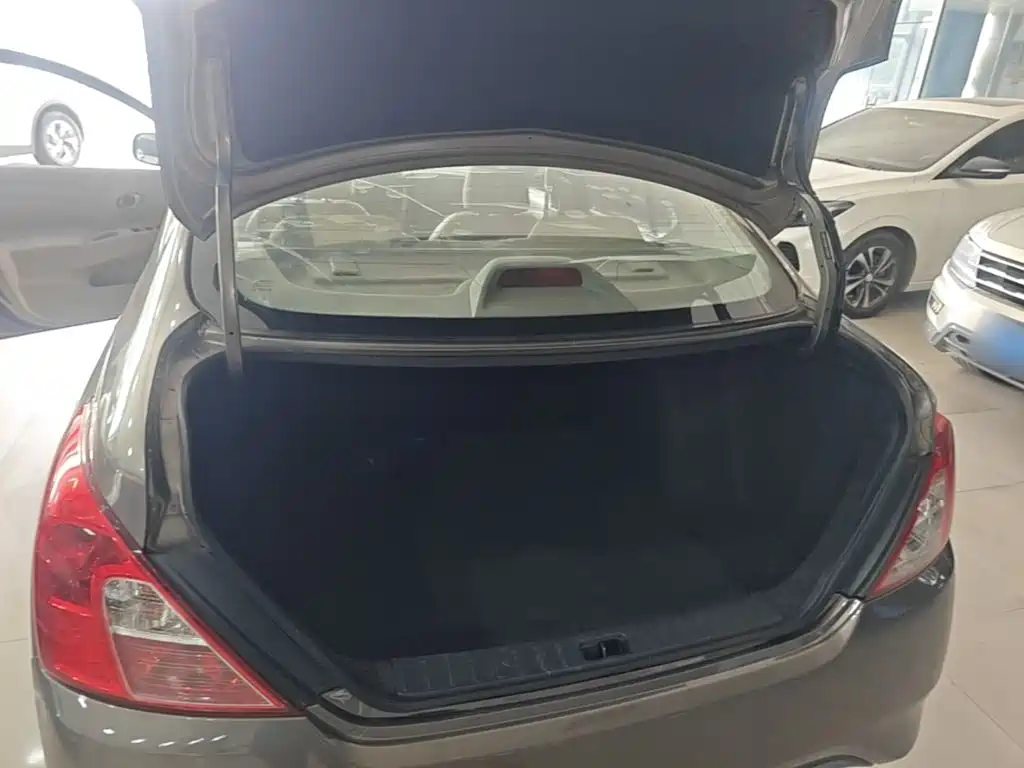 Nissan Sunny — миниатюра 19