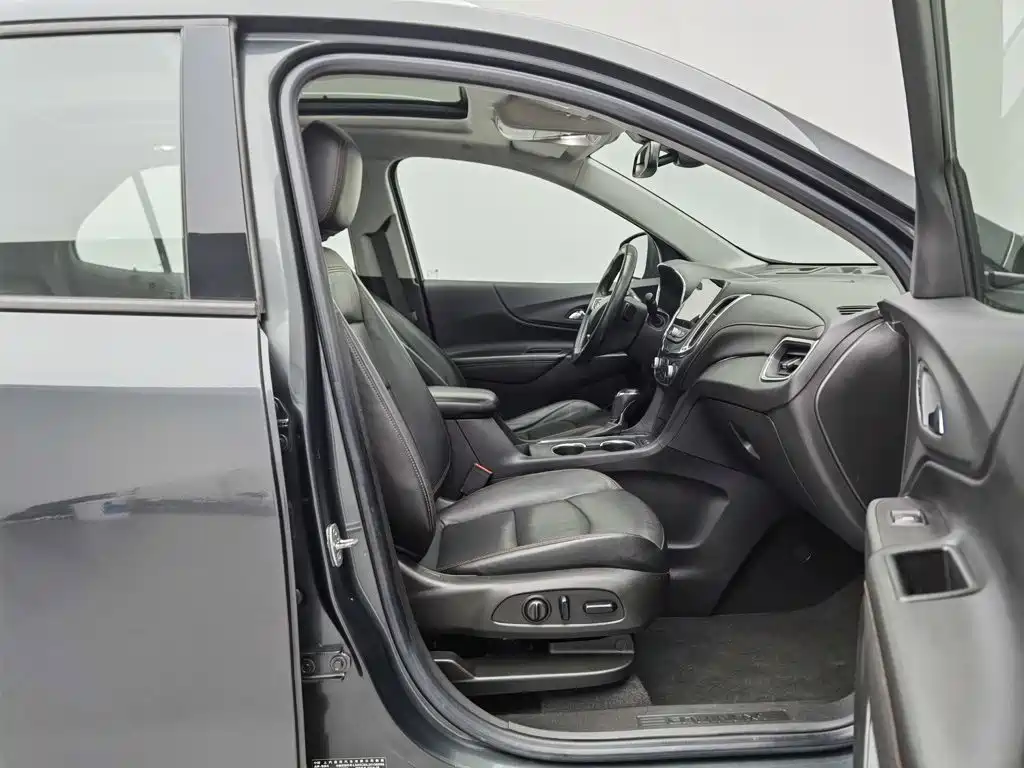 Chevrolet Equinox — миниатюра 23