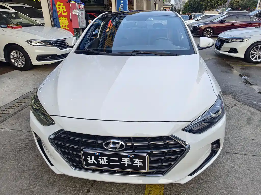 Hyundai Elantra 2019 1.4T DCT