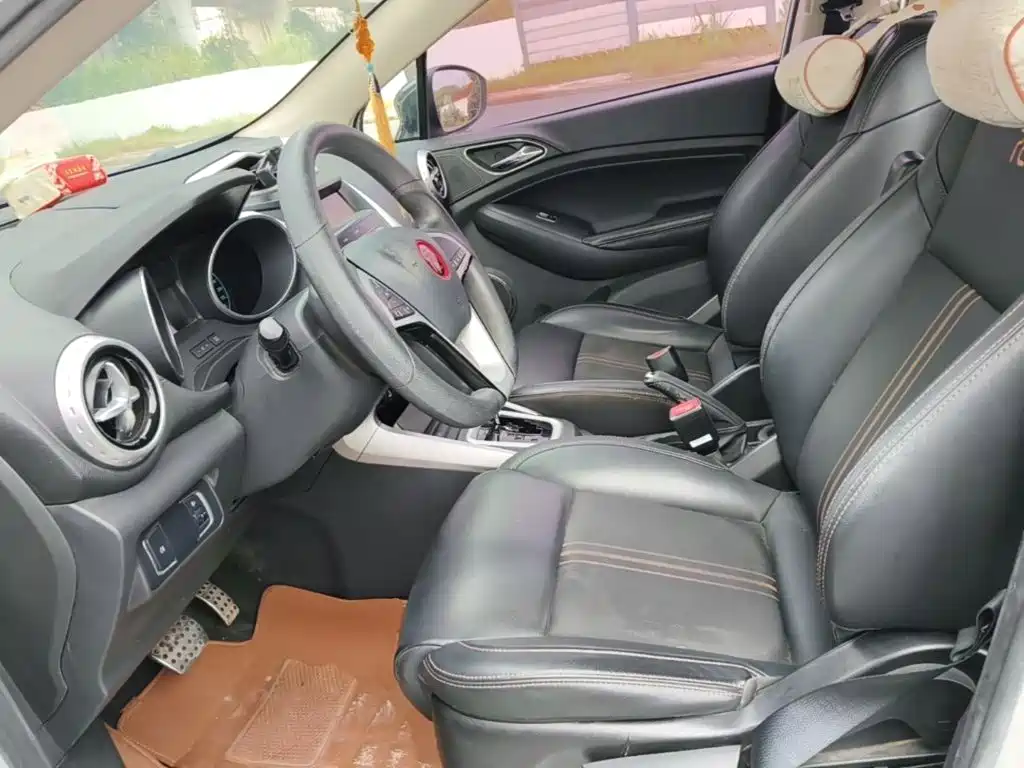 BYD Yuan — миниатюра 15