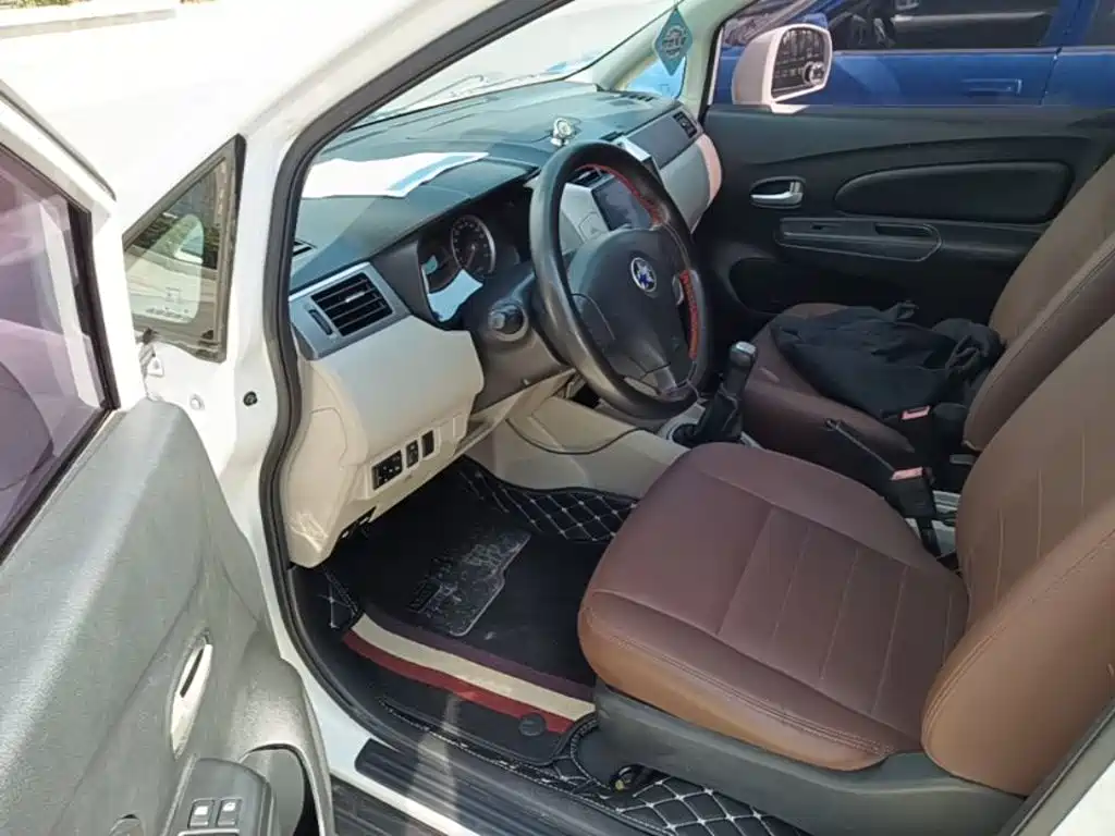 Venucia R50 — миниатюра 16