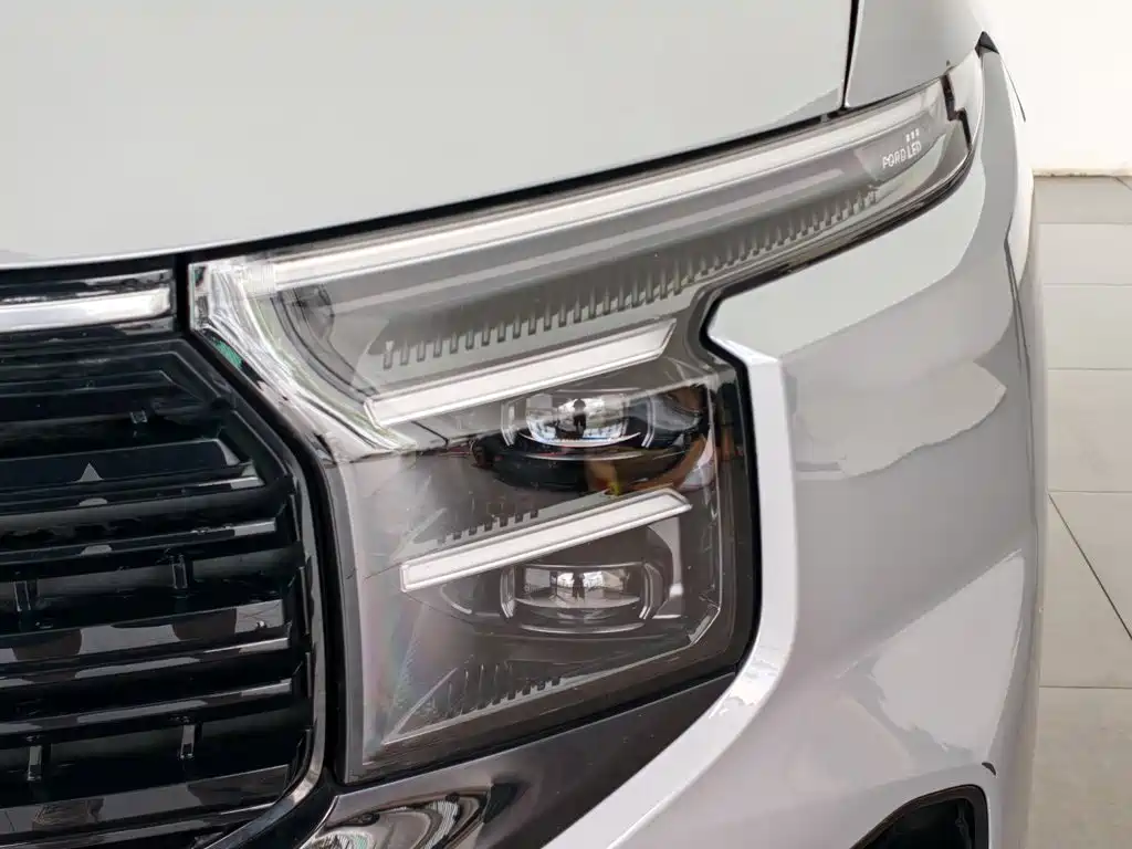 Ford Edge 2023 L 2.0T EcoBoost мест Fashion