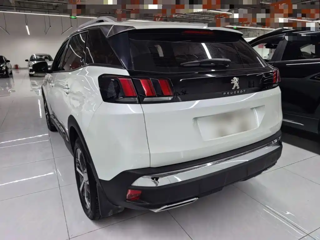 Peugeot 4008 — миниатюра 5