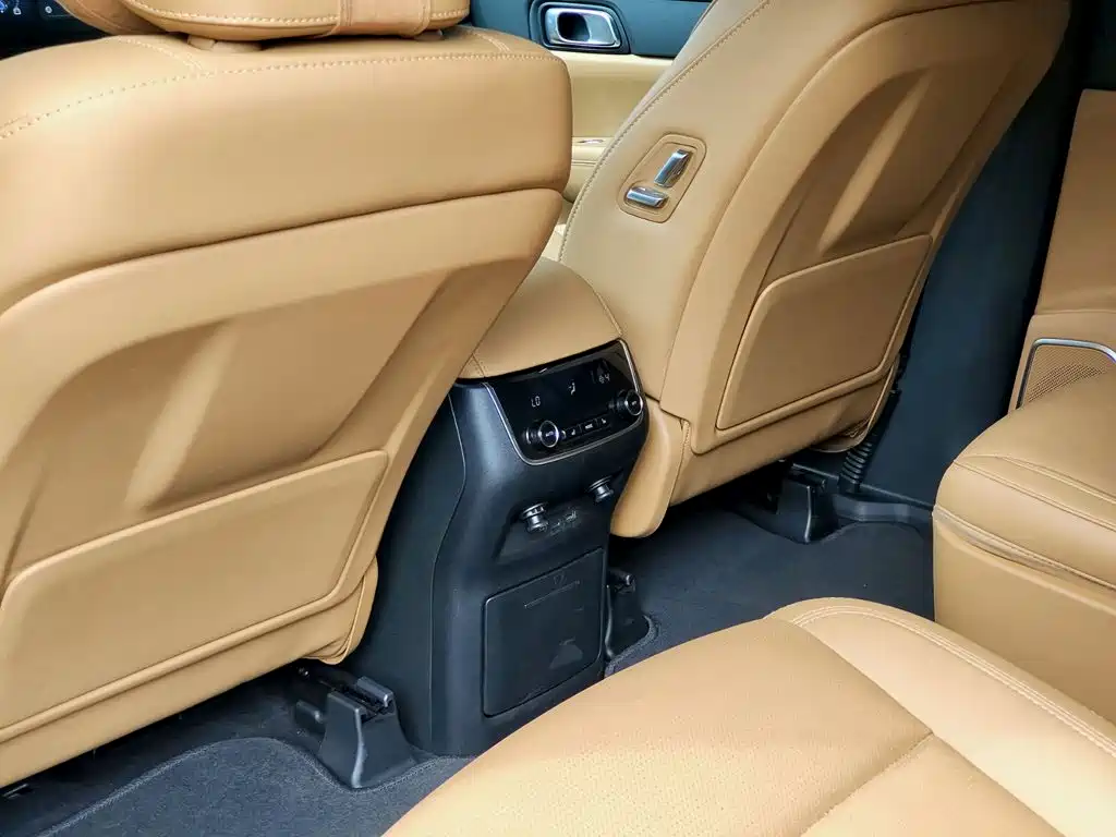 Li Auto Li ONE — миниатюра 9