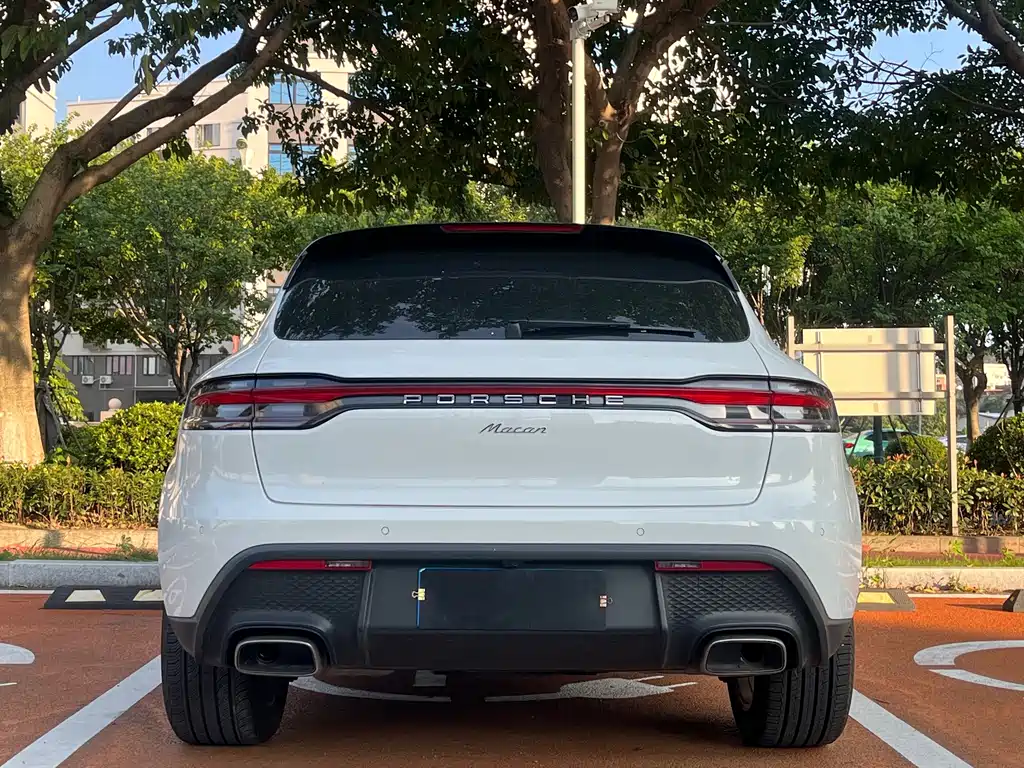 Porsche Macan — миниатюра 8
