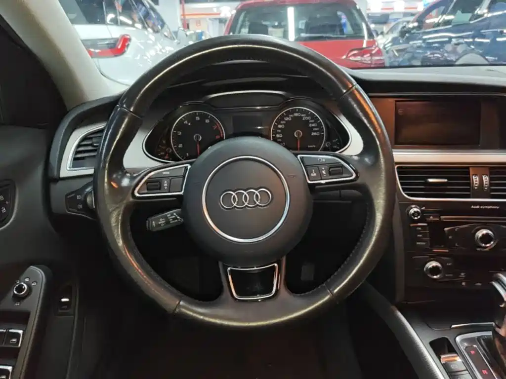 Audi A4L — миниатюра 11