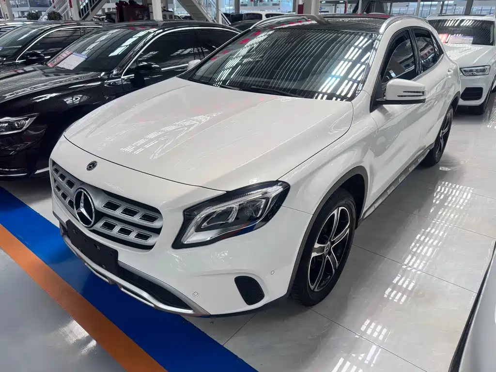 Mercedes-Benz GLA 2019