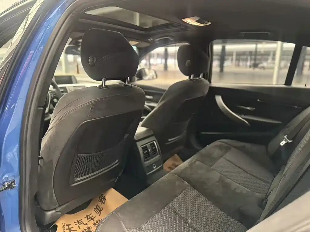 BMW 3 Series — миниатюра 4