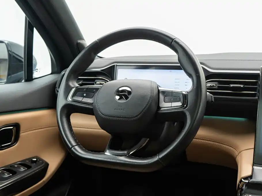 NIO ES6 — миниатюра 22