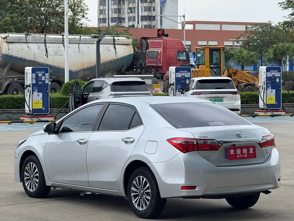 Toyota Corolla — миниатюра 6