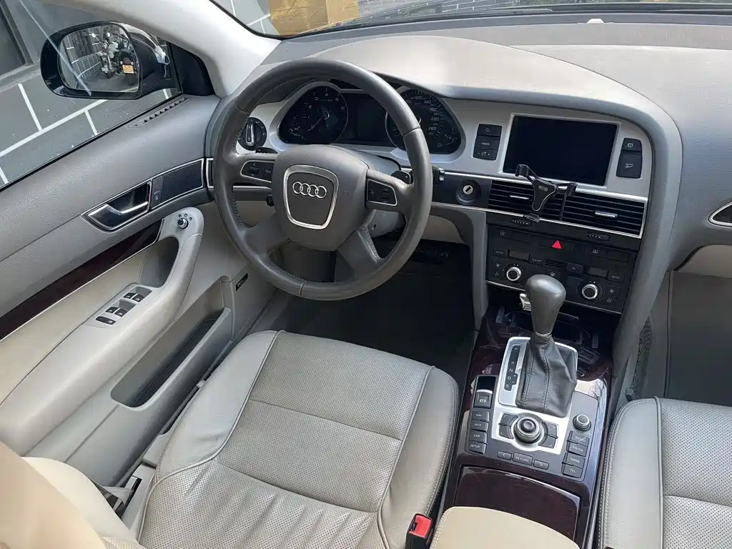 Audi A6L — миниатюра 7