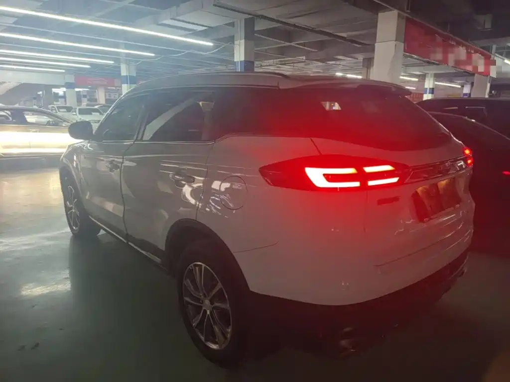Geely Boyue — миниатюра 5