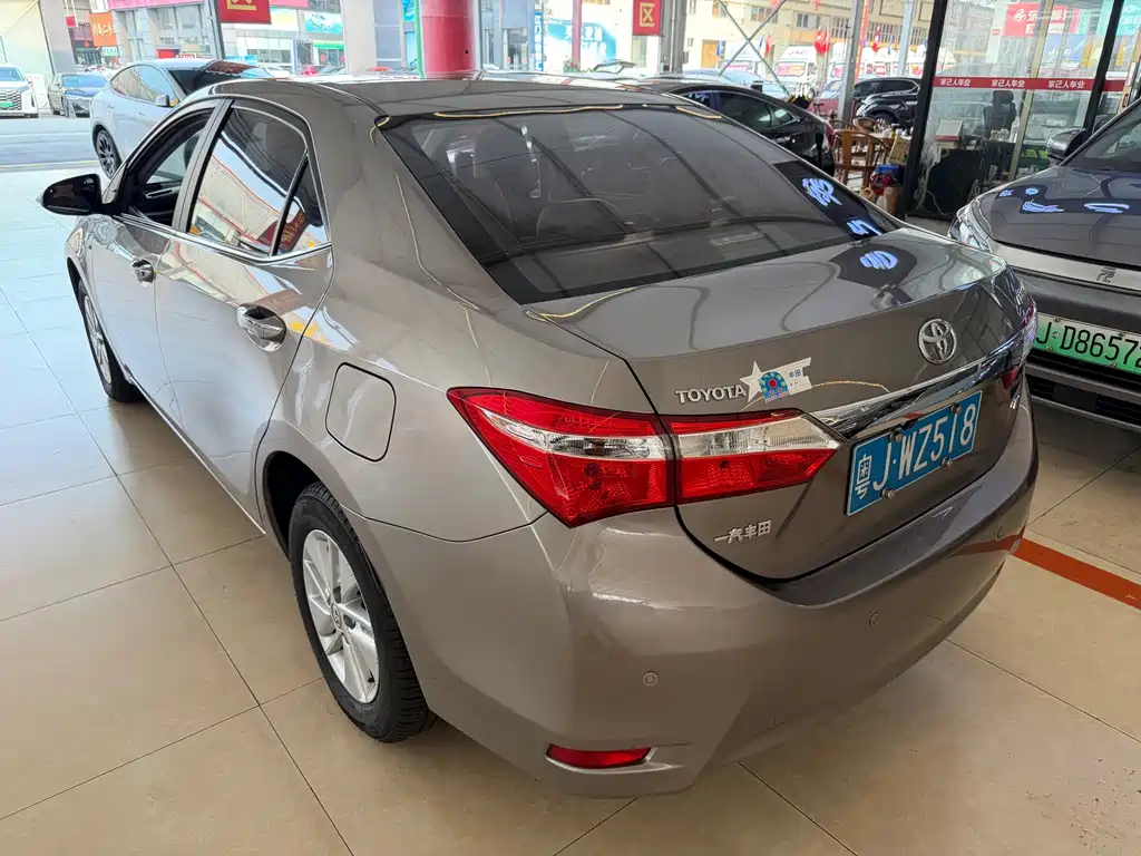 Toyota Corolla — миниатюра 10