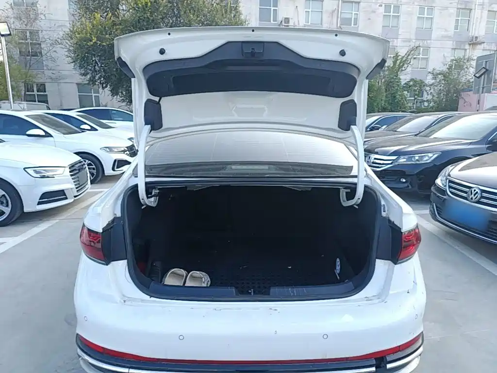 Volkswagen Sagitar — миниатюра 19