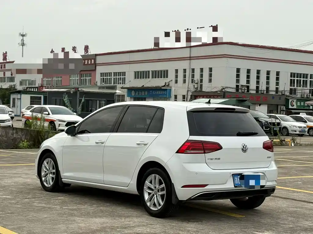 Volkswagen Golf — миниатюра 6