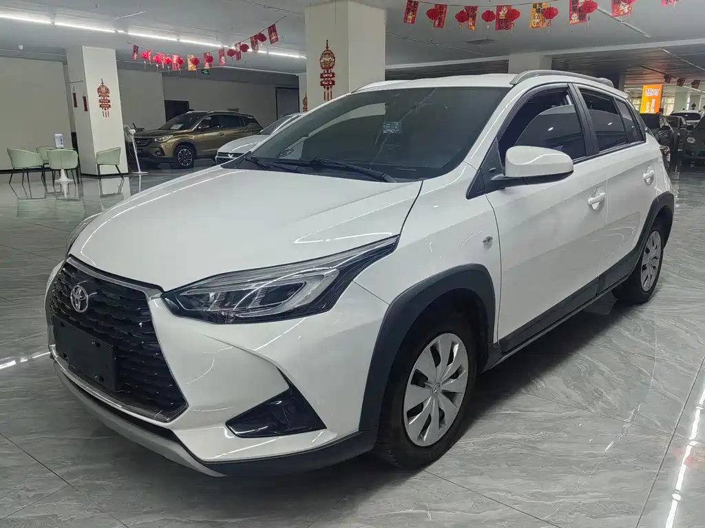 Toyota Yaris L
