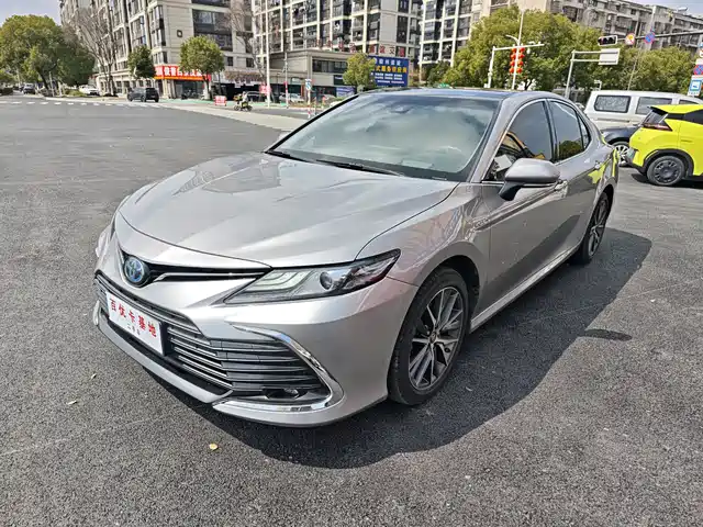 TOYOTA CAMRY 2021
