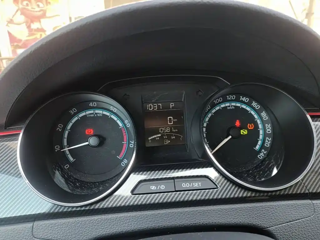 Skoda Rapid Spaceback — миниатюра 12