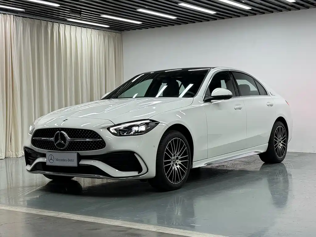 Mercedes-Benz C-Class 2024
