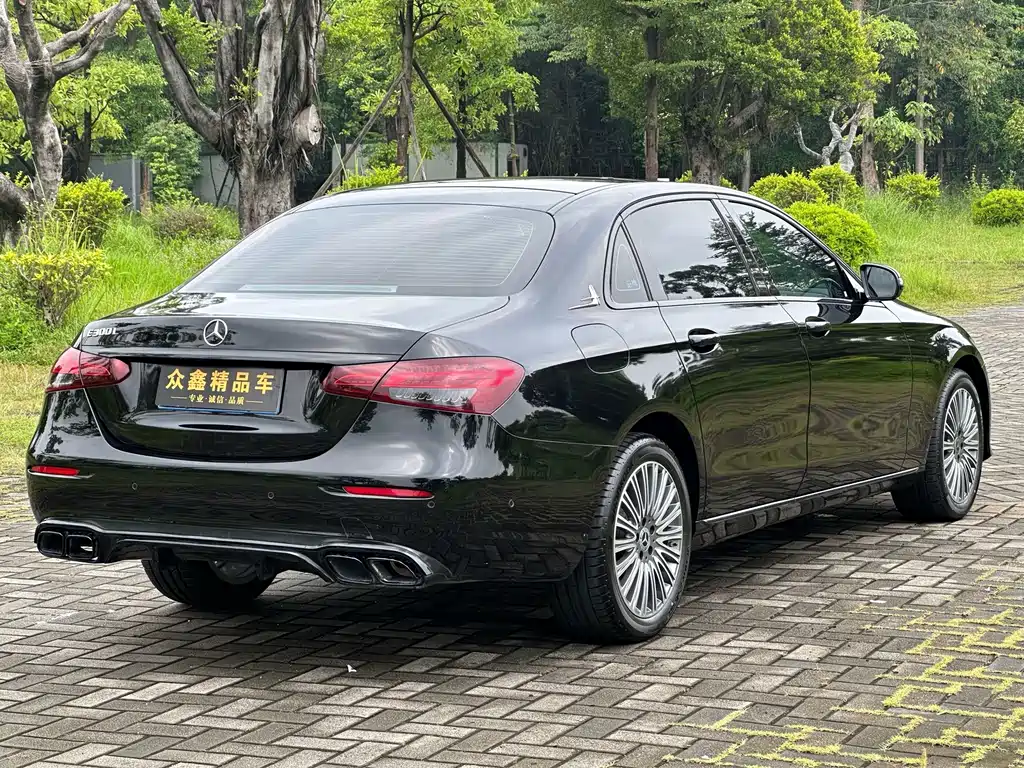 Mercedes-Benz E-Class — миниатюра 15