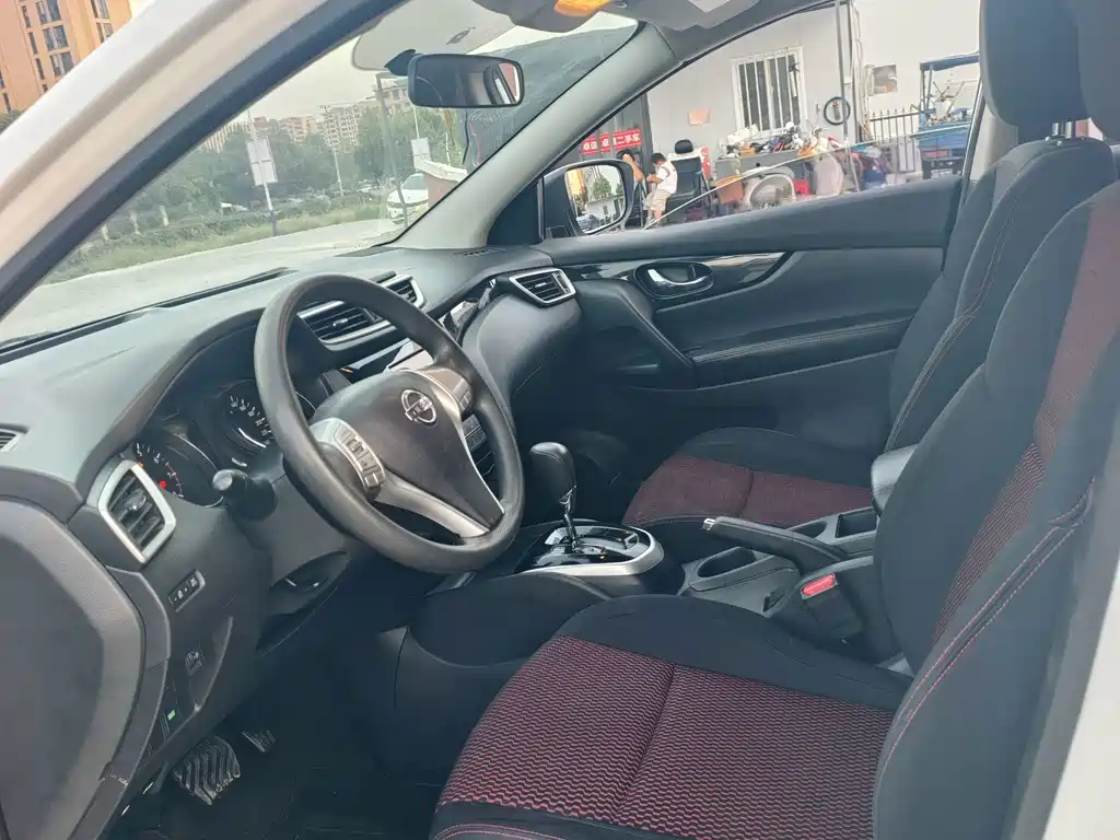 Nissan Qashqai — миниатюра 15