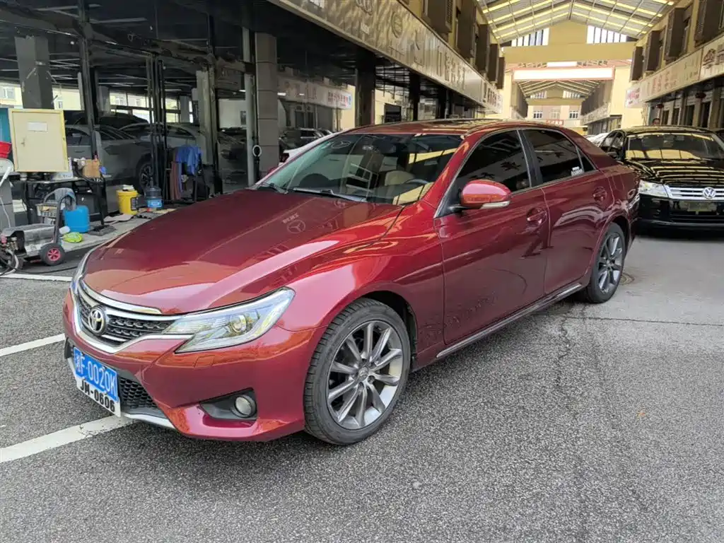 Toyota Reiz 2015