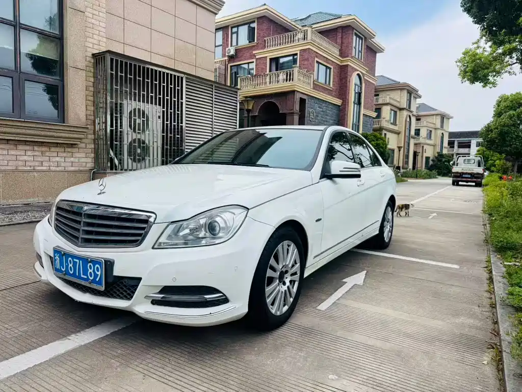 Mercedes-Benz C-Class 2012