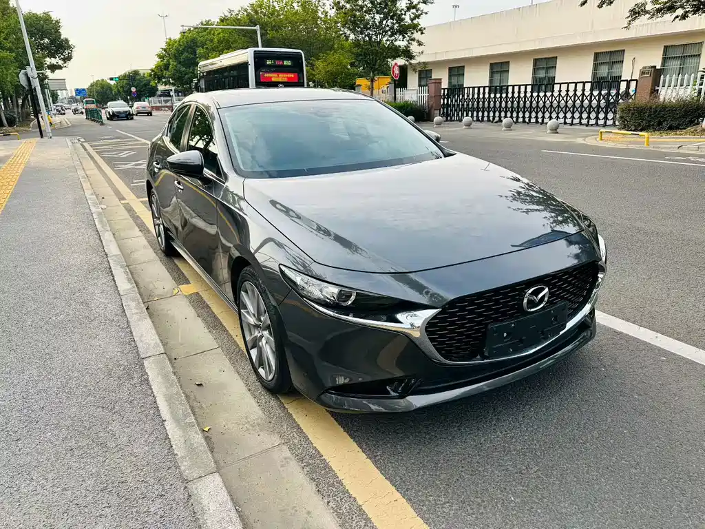 Mazda 3 Axela — миниатюра 3