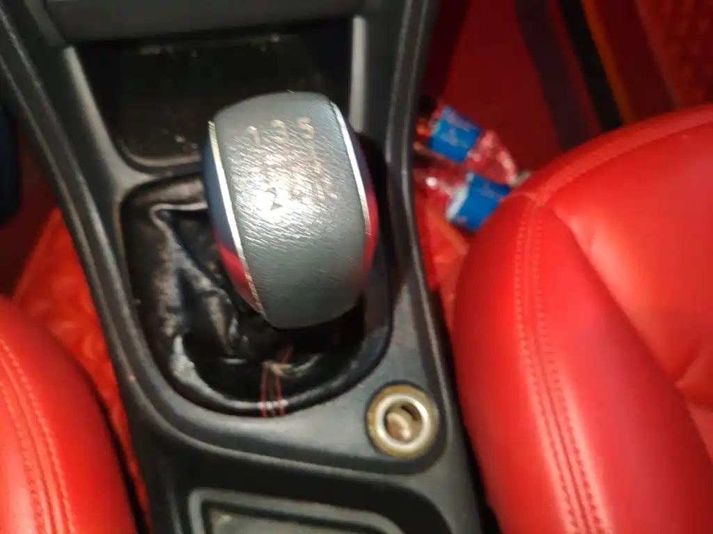 Peugeot 308 — миниатюра 15