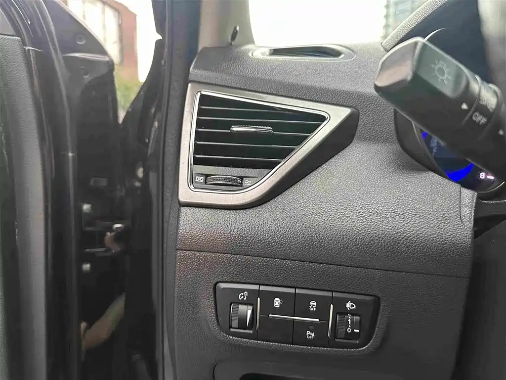 Changan CS75 — миниатюра 16