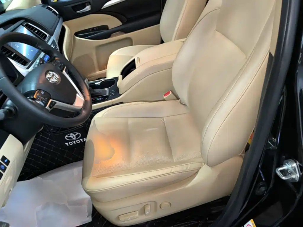 Toyota Highlander — миниатюра 15