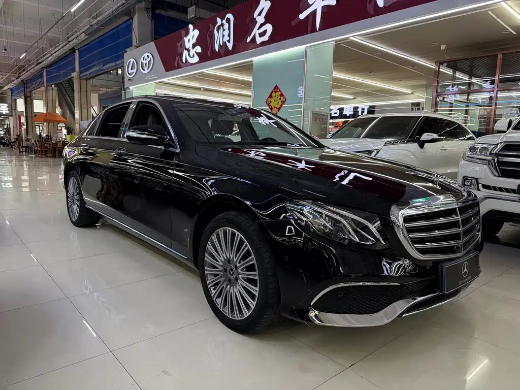 Mercedes-Benz E-Class — миниатюра 3