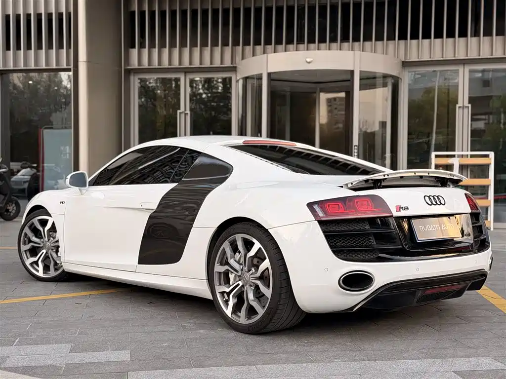 Audi R8 — миниатюра 3