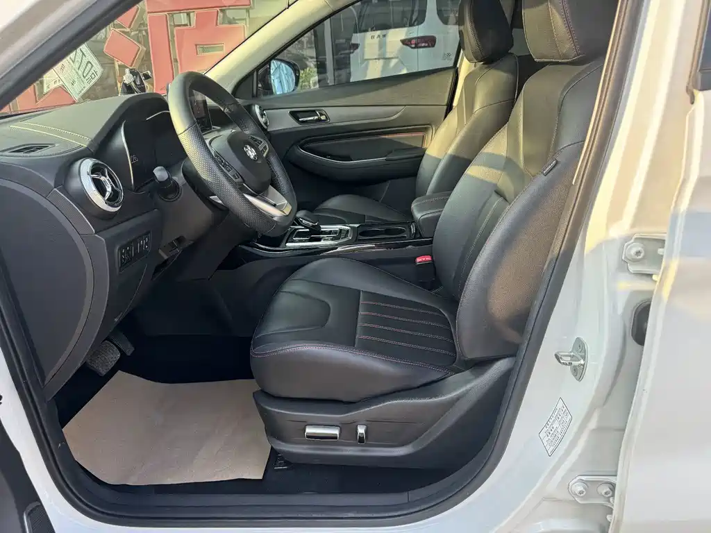 BAIC EX5 — миниатюра 7
