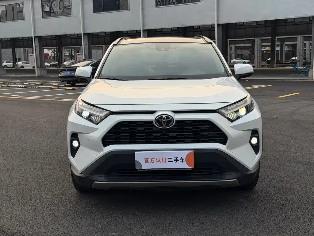 Toyota RAV4 — миниатюра 2