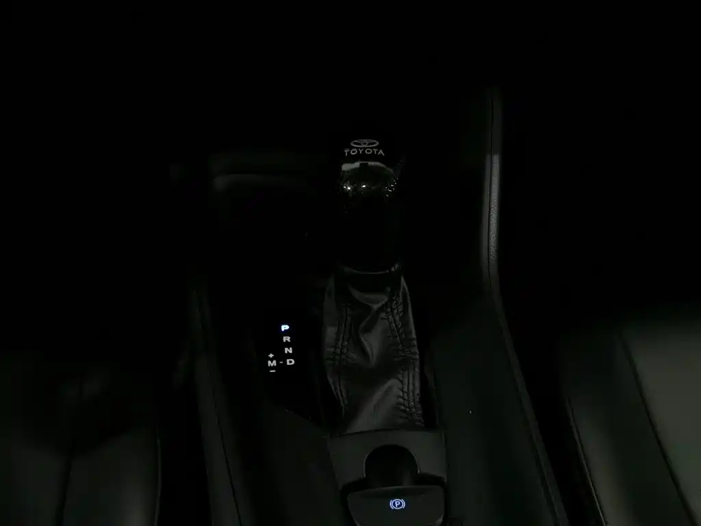 Toyota IZOA — миниатюра 13