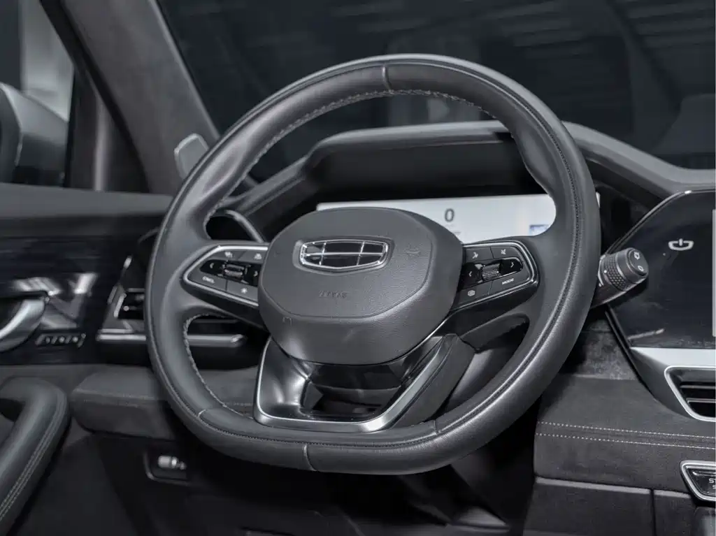 Geely Xingyue L — миниатюра 15