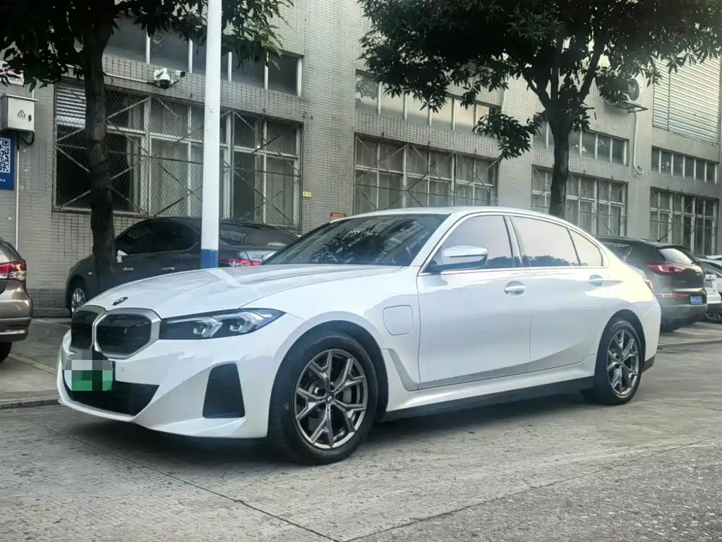 BMW i3 2023