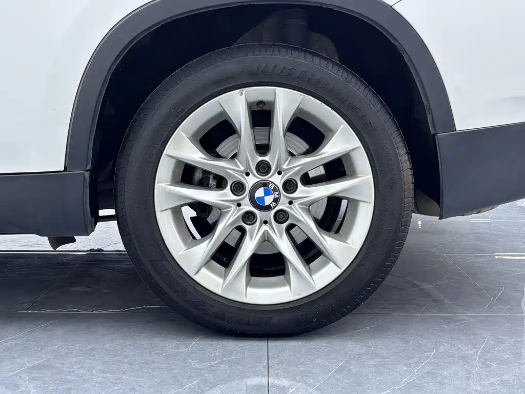 BMW X1 — миниатюра 9