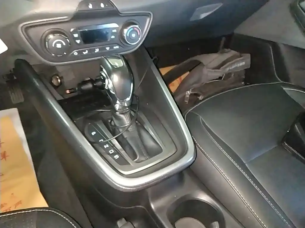 Ford Escort — миниатюра 14