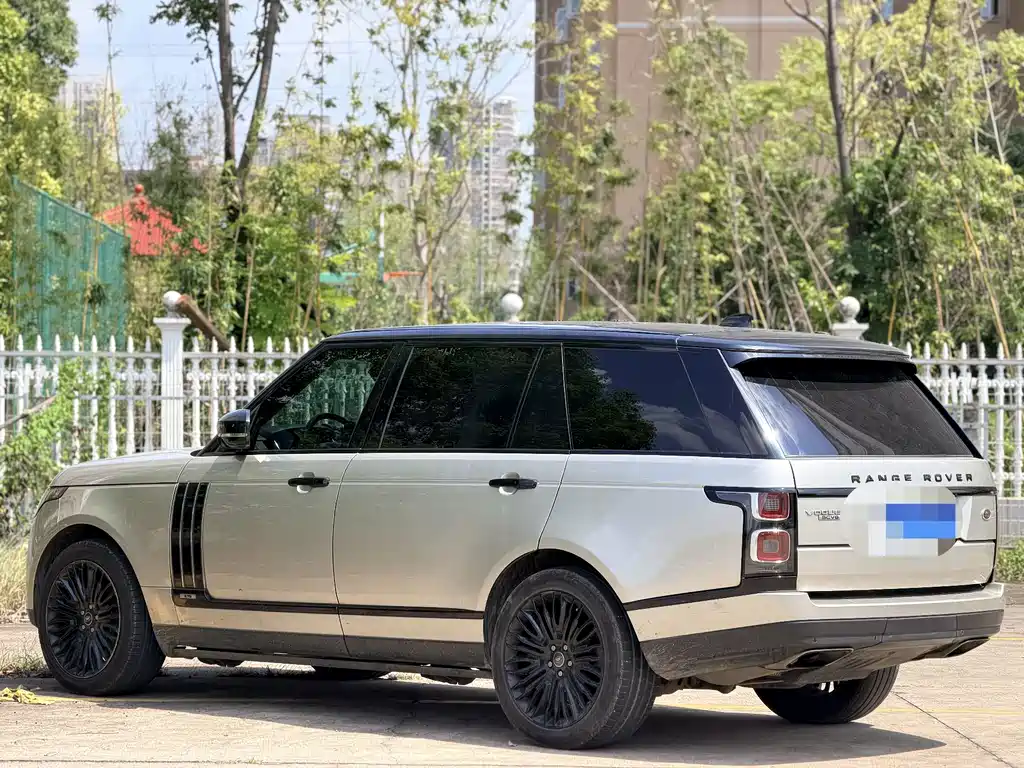 Land Rover Range Rover — миниатюра 7