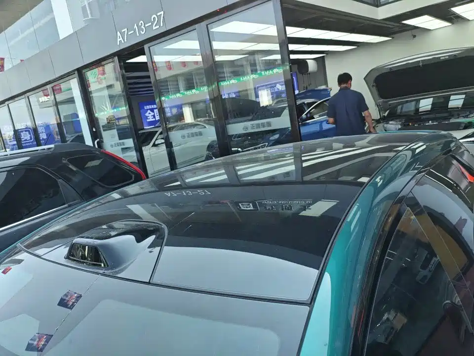Denza Denza Z9GT — миниатюра 9