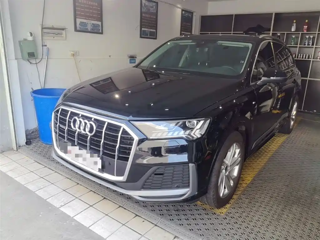 Audi Q7 2023