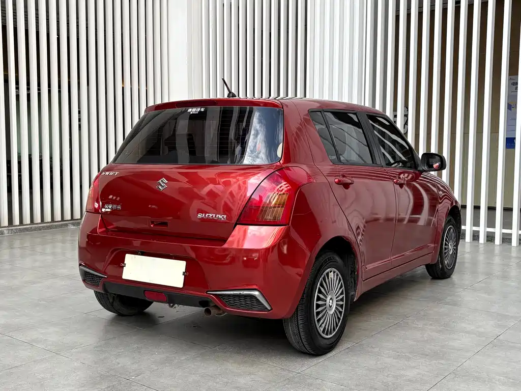 Suzuki Swift — миниатюра 12