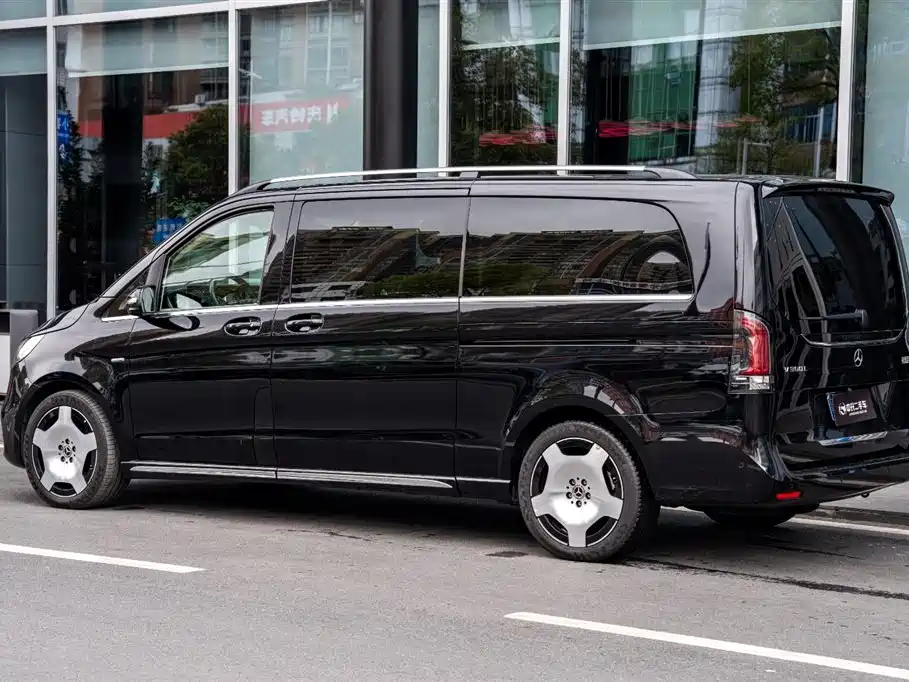 MERCEDES-BENZ V CLASS