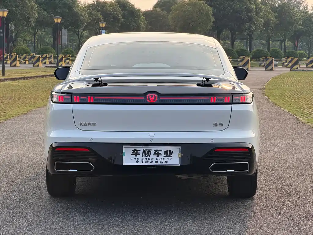 Changan Eado — миниатюра 7