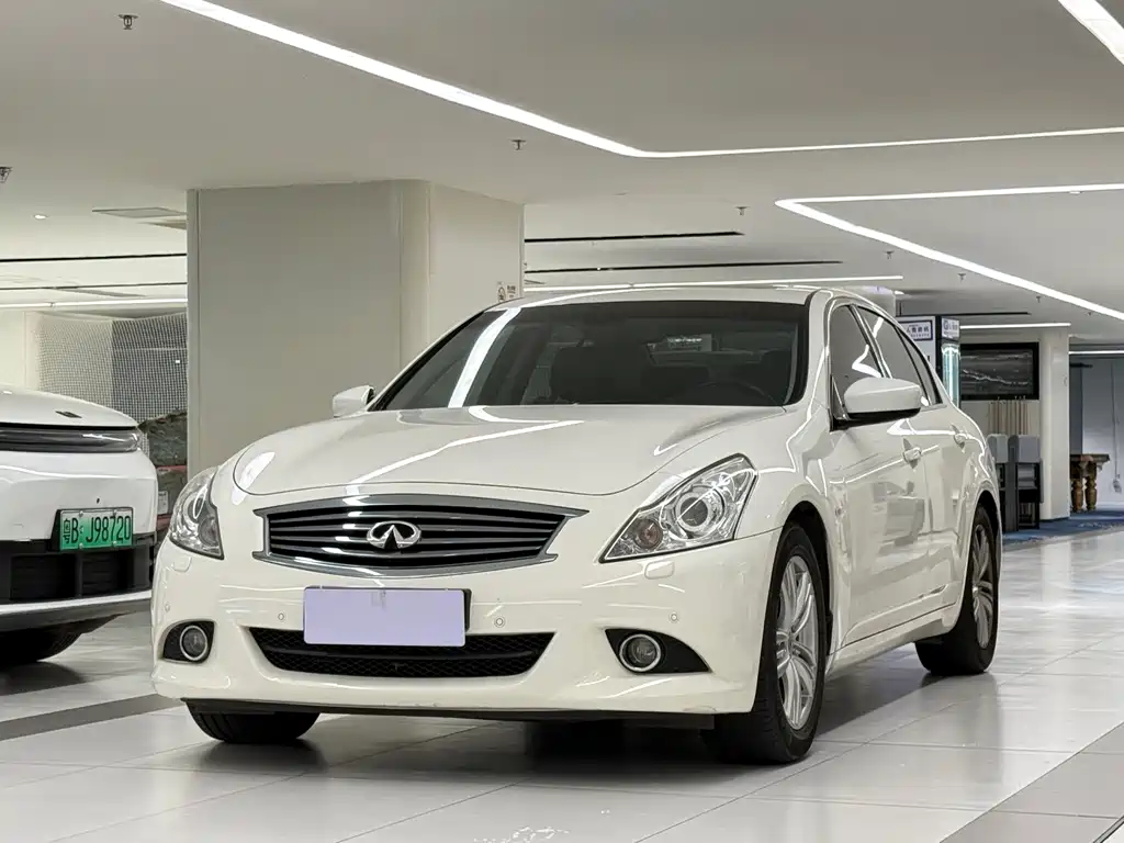 Infiniti G